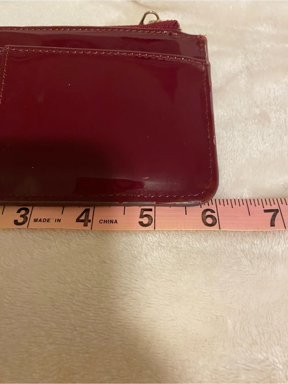 🌸 Adrienne Vittadini Glossy Burgundy Card Wallet with Zip